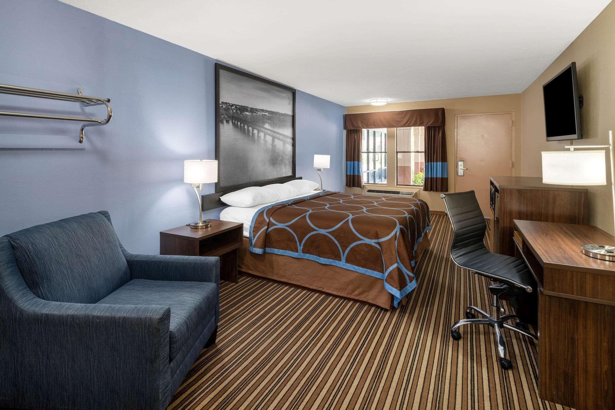 Super 8 By Wyndham Gadsden Al Hotel Luaran gambar